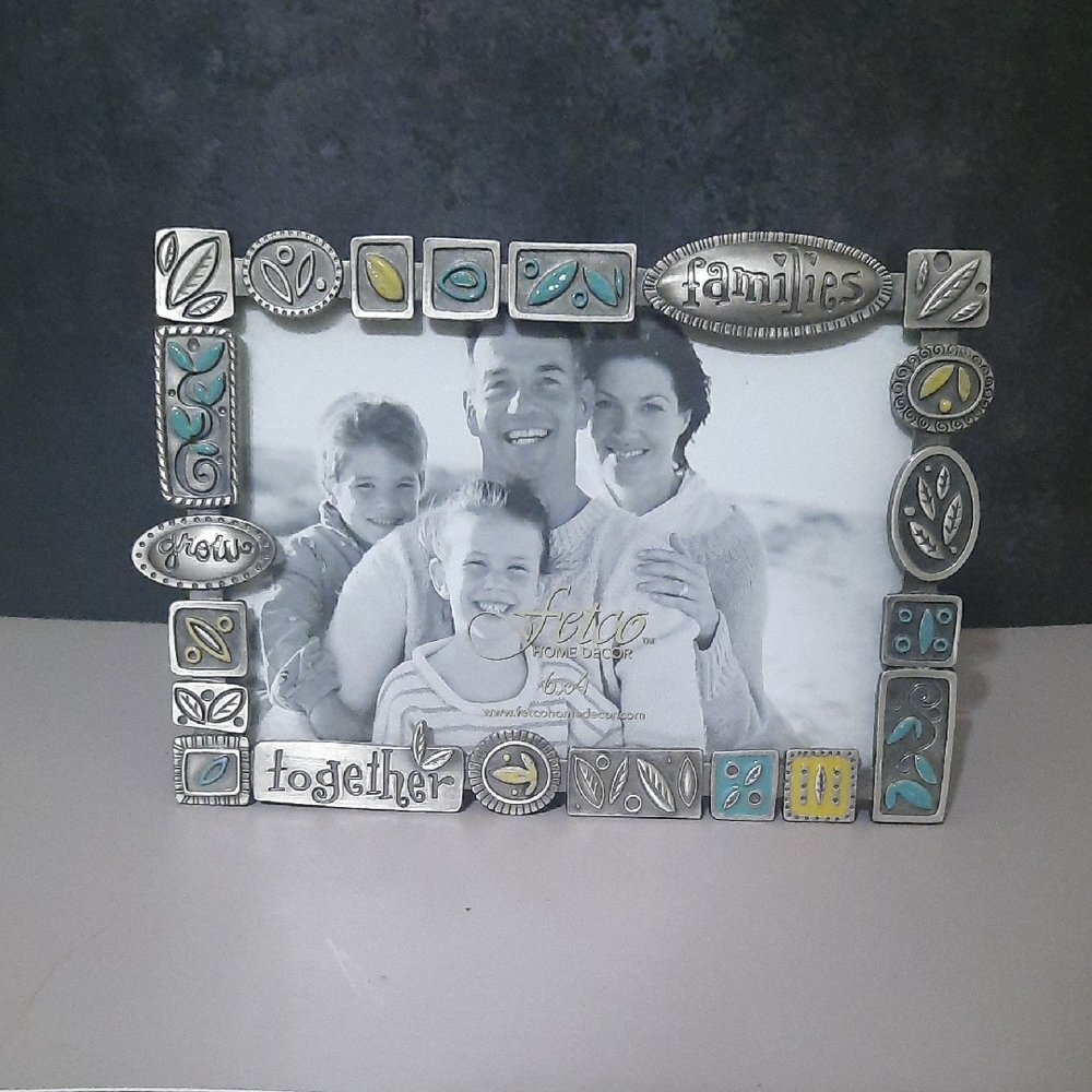 Fetco Silver and Multicolor 6 X 4 Decorative Frame